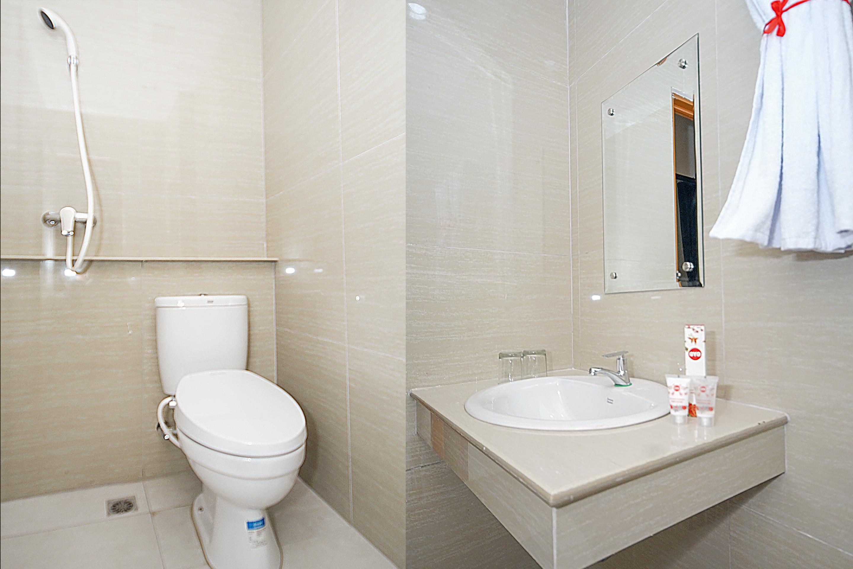 Oyo 251 The Maximus 2* Palembang