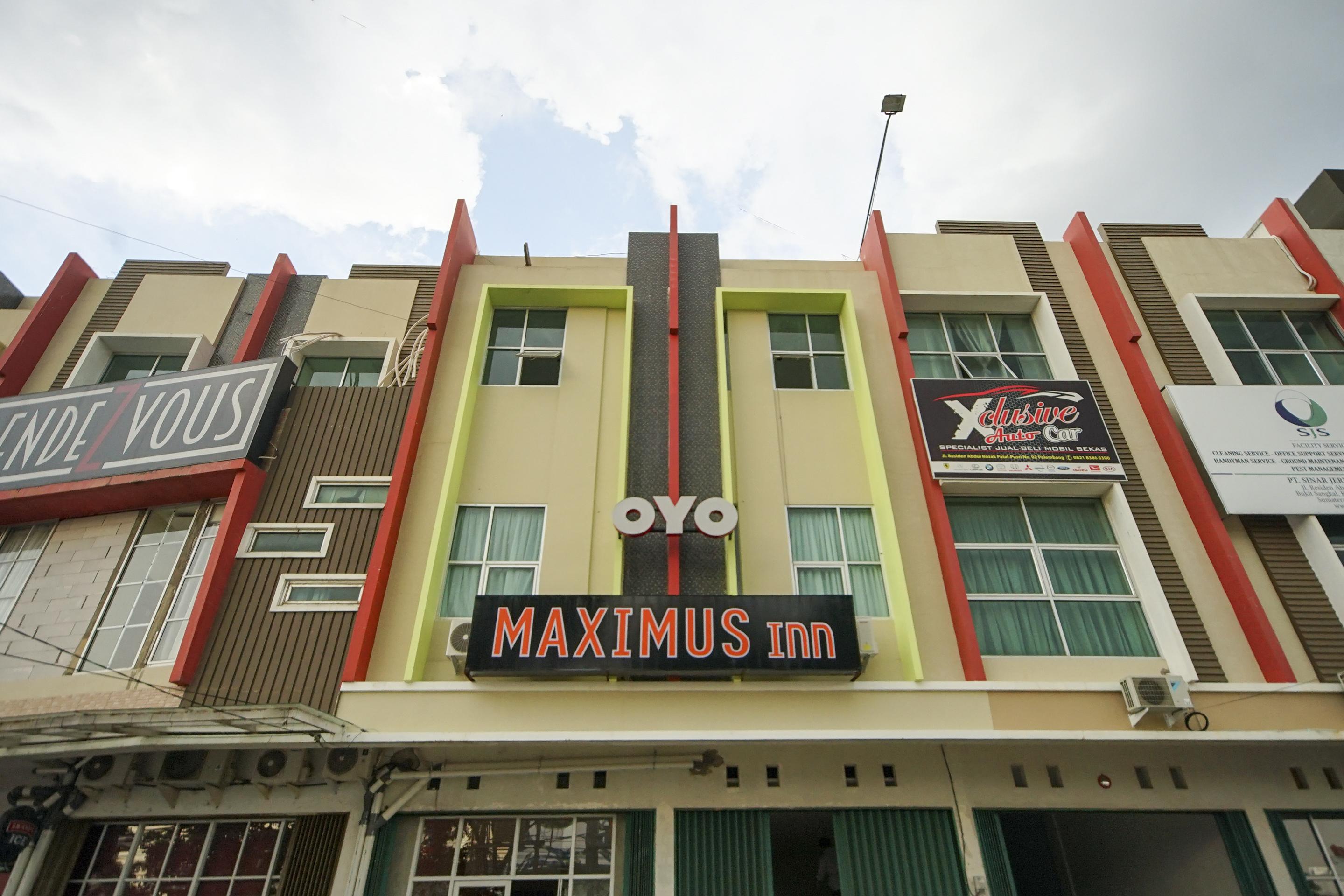 Hotel Oyo 251 The Maximus Palembang