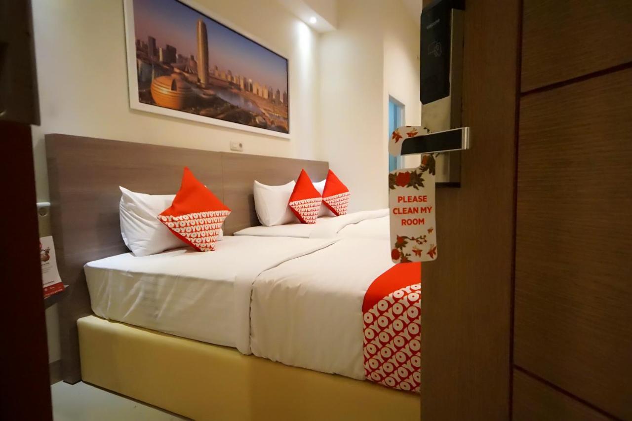 Oyo 251 The Maximus 2* Palembang